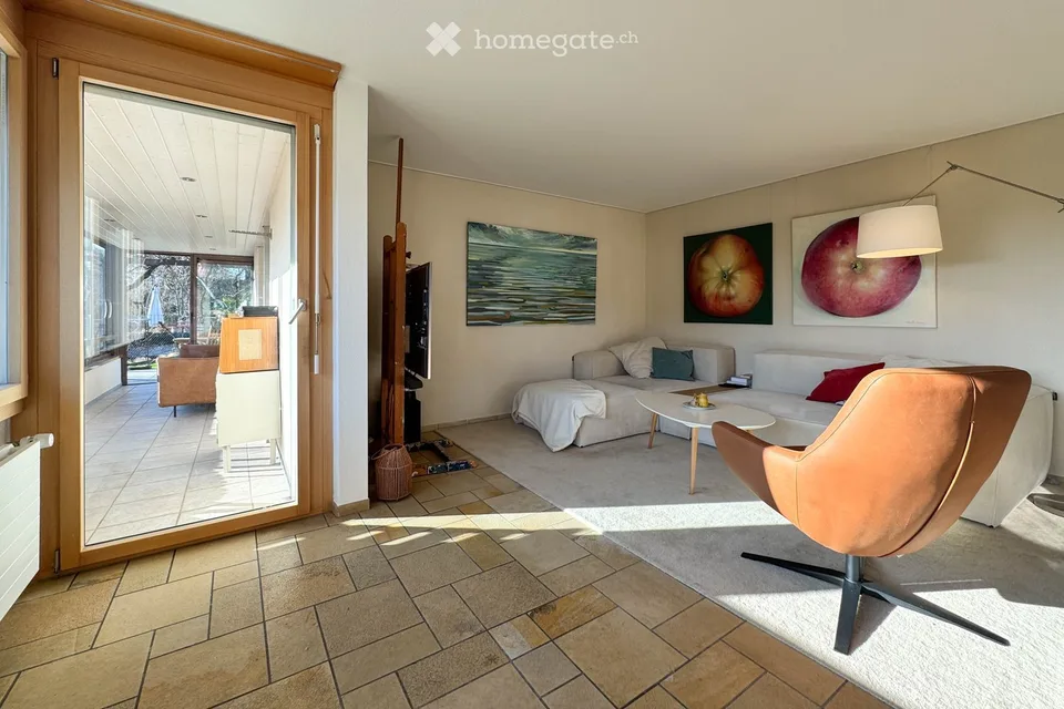 Sonnige 146m2 Wohnung in Effingen