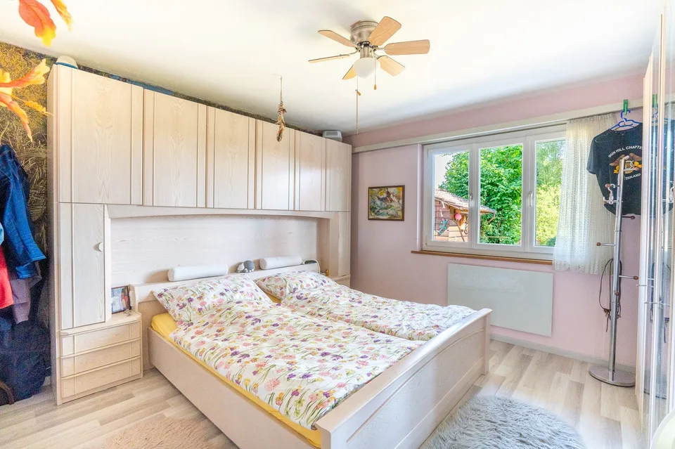 Zweifamilienhaus mit wunderschönem Garten & viel Potenzial – Foto 11 von 18