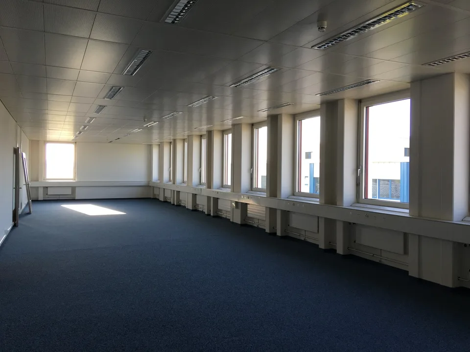 Büro zu vermieten