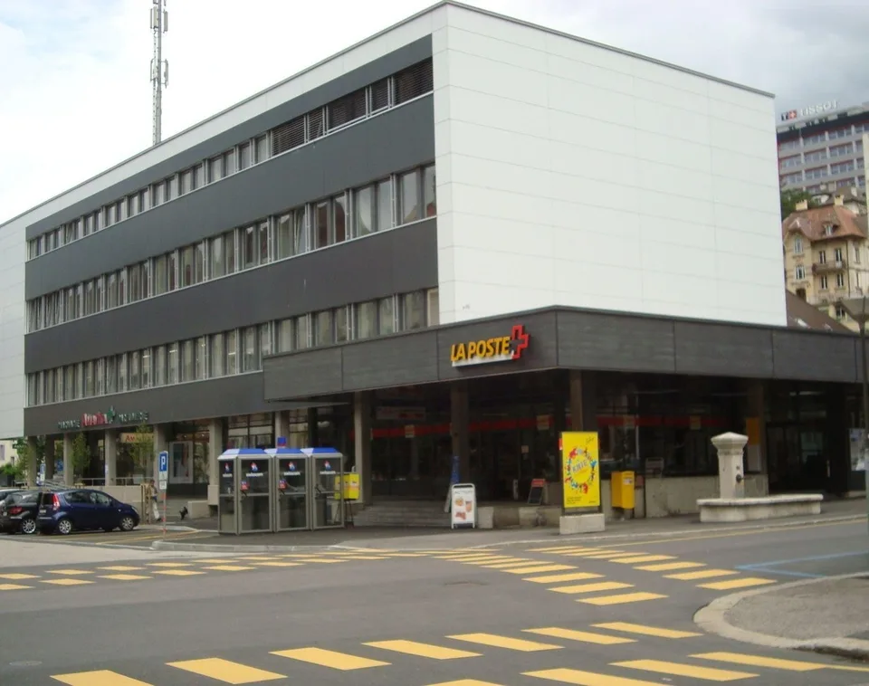 À louer  Dépôt de 72 m² au Locle