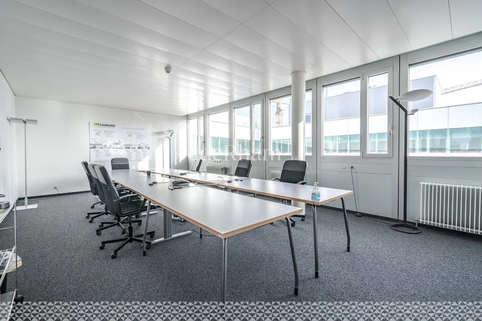 Agréables et fonctionnels bureaux de 468 m2 au coeur d'Y-PARC – photo 8 sur 8