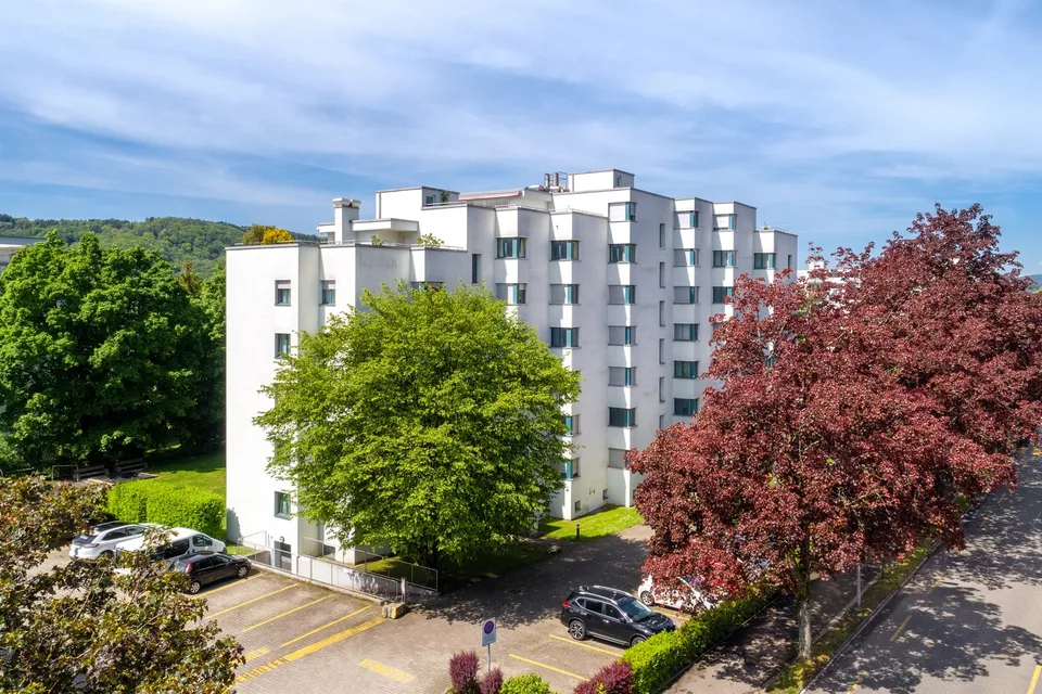 Autoabstellplatz in Nussbaumen b. Baden