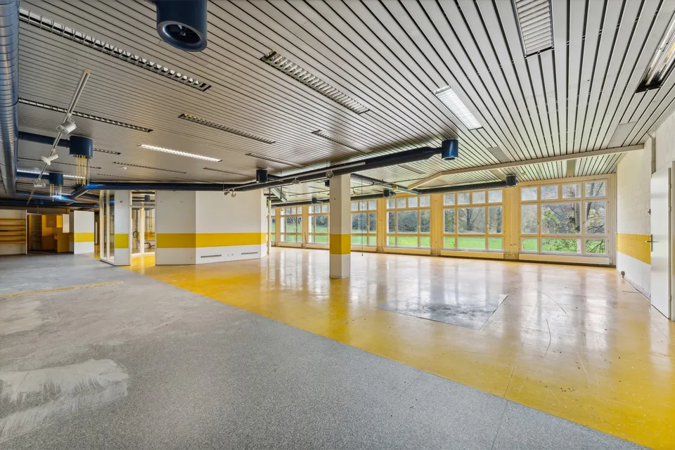 Spazio di ufficio e commerciale attraente (625 m2) con flessibilità massima a Luzern-Littau