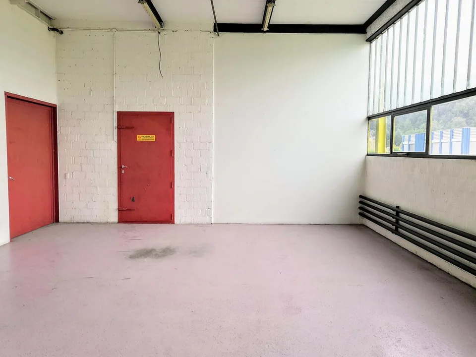 Porrentruy, 330 m2 Gewerbefläche zur Miete