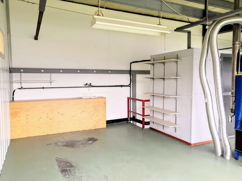 Porrentruy, surface commerciale de 330 m2 à louer – photo 8 sur 9
