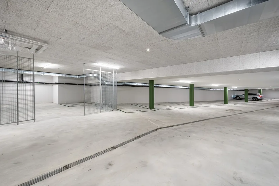 Parking spaces and motorcycle spaces for rent in Zurich 8057