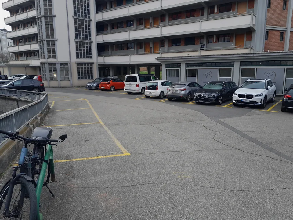 A louer - Place extérieure dans le quartier de Vermont