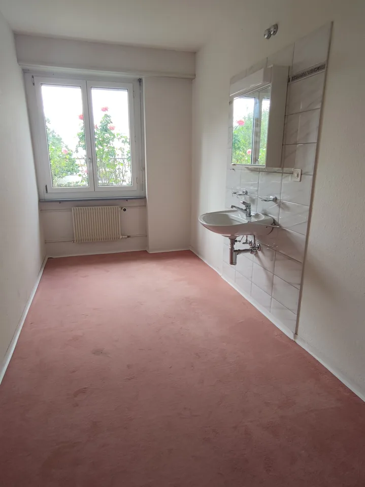Hobbyzimmer am Zugerberg mit toller Aussicht zu vermieten!