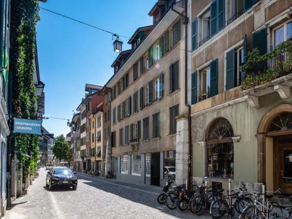 Ladenlokal à 46 m2 mit Schaufenster zu vermieten