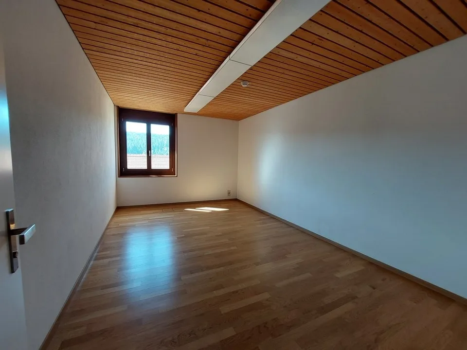 Grand bureau au 4ème étage de 182m2 – Foto 7 von 11