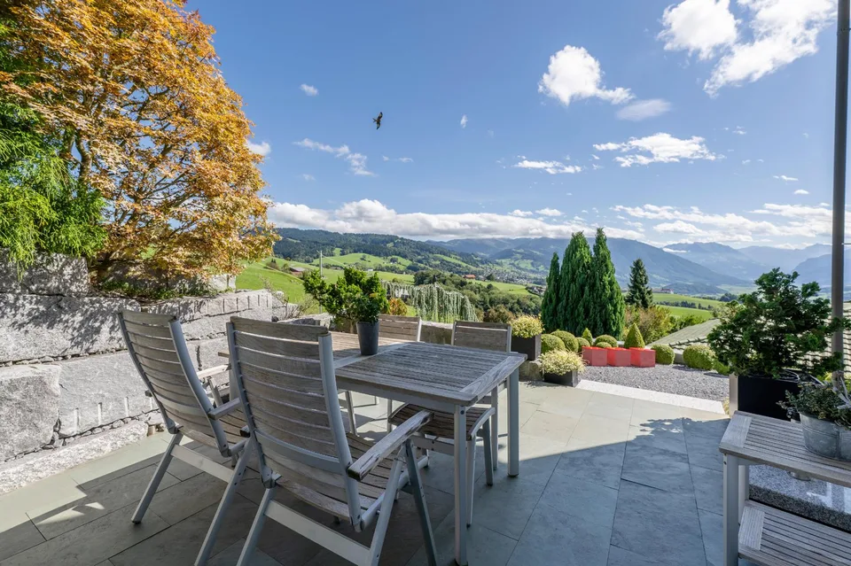 Exklusives Wohnen mit Panoramasicht – Foto 10 von 10