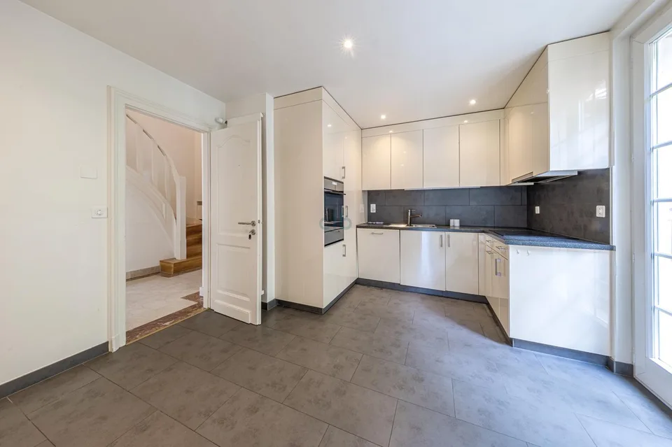 Sehr schöne individuelle Breccolini-Villa