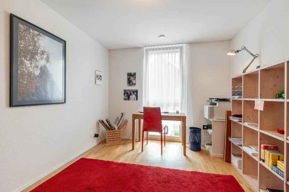 Moderne 5.5-Zimmer-Terrassenwohnung mit wunderbarem Blick auf die Aare – Foto 9 von 22