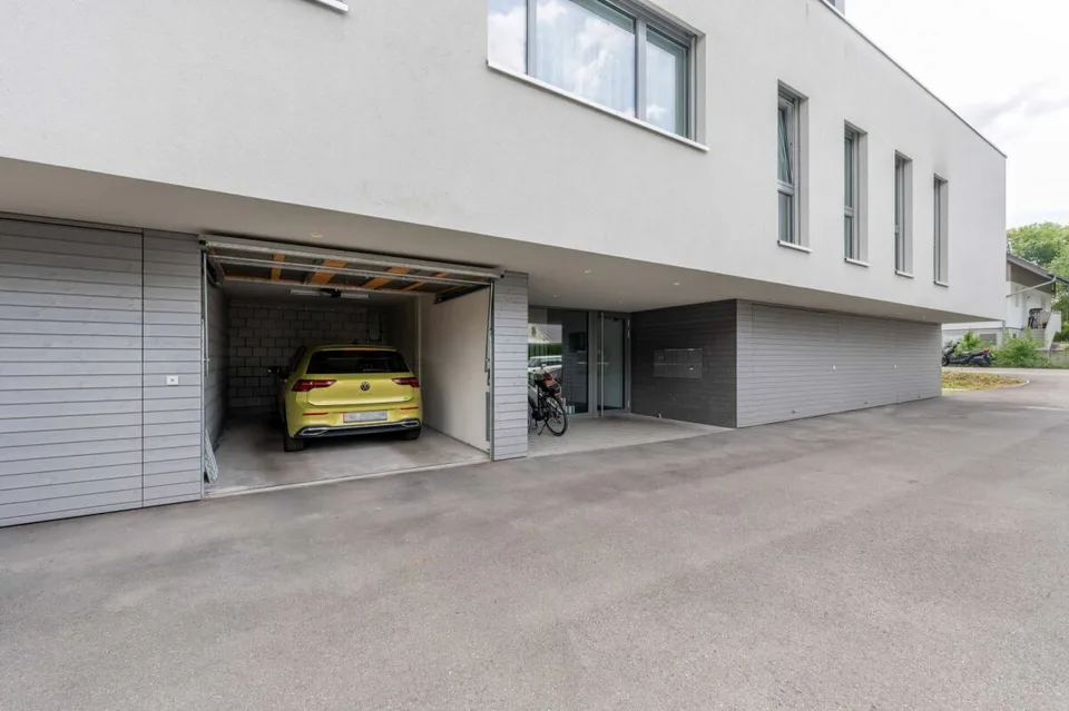 Moderne 5.5-Zimmer-Terrassenwohnung mit wunderbarem Blick auf die Aare – Foto 19 von 22
