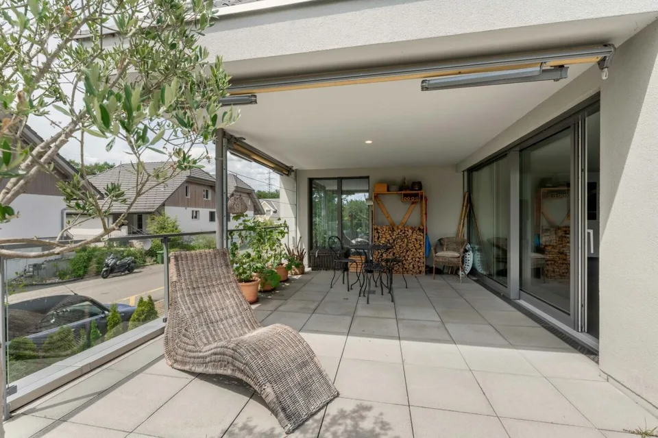 Moderne 5.5-Zimmer-Terrassenwohnung mit wunderbarem Blick auf die Aare – Foto 16 von 22