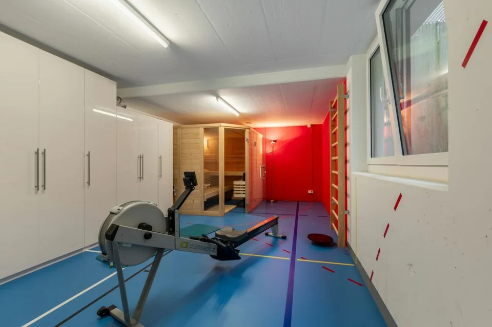 Moderne 5.5-Zimmer-Terrassenwohnung mit wunderbarem Blick auf die Aare – Foto 17 von 22