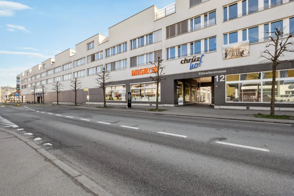 Flexible Praxis- und Dienstleistungsfläche (55m² bis 124m²)