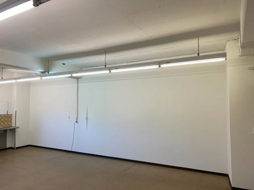 Spazio commerciale di alta qualità in affitto nel centro di Uster!