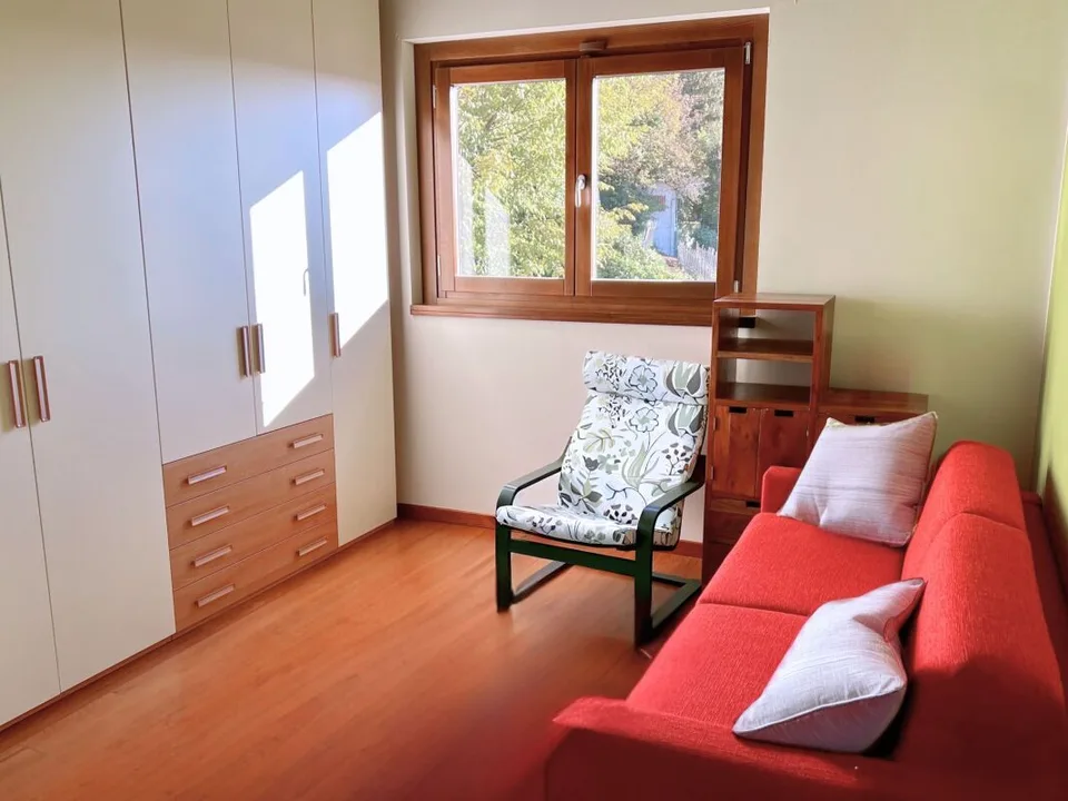 Elegantes Landhaus mit großem Garten und zwei angeschlossenen Apartments – Foto 8 von 19