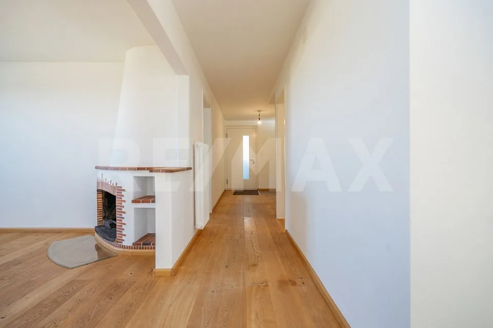 Vivere con vista Casa unifamiliare indipendente in una posizione privilegiata a Urdorf