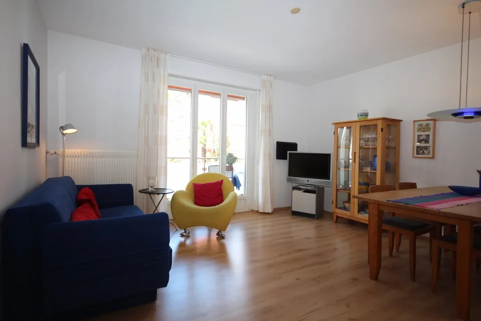 Charmante 2.5-Zimmer-Wohnung mit Balkon und Bergblick in Ascona