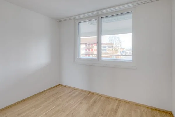 Moderne Attikawohnung im Aarberg-Center
