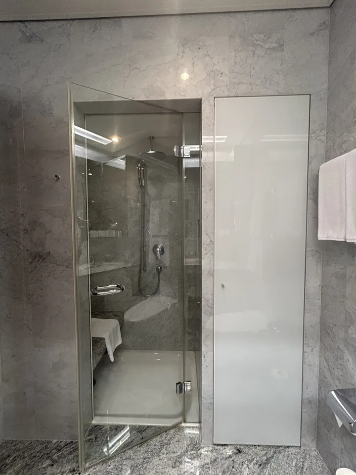 Appartamento attico 2.5 locali nel centro di St. Gallen – foto 8 di 10