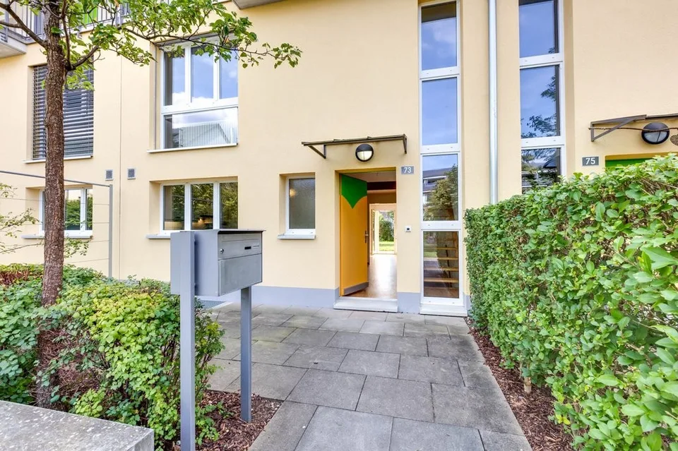 Moderne 4.5-Z'Maisonette-Wohnung in Reinach