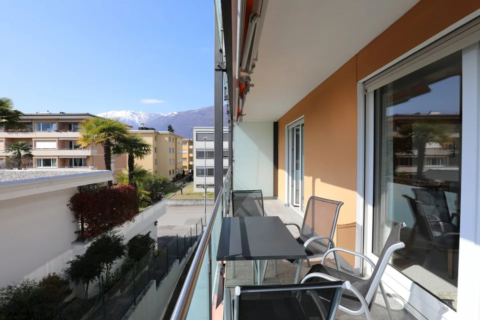4.5-Zimmer-Eigentumswohnung mit grossem Balkon und Garage