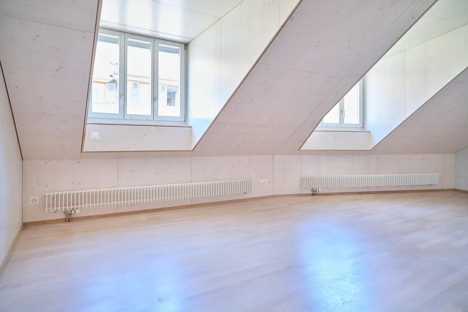 Modernes 5.5-Zimmer-Einfamilienhaus mit Lift bis ins 3. Obergeschoss – Foto 8 von 13