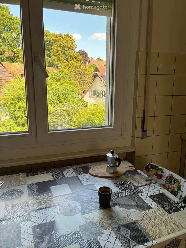 Schönes Apartment in Chailly zur Renovierung