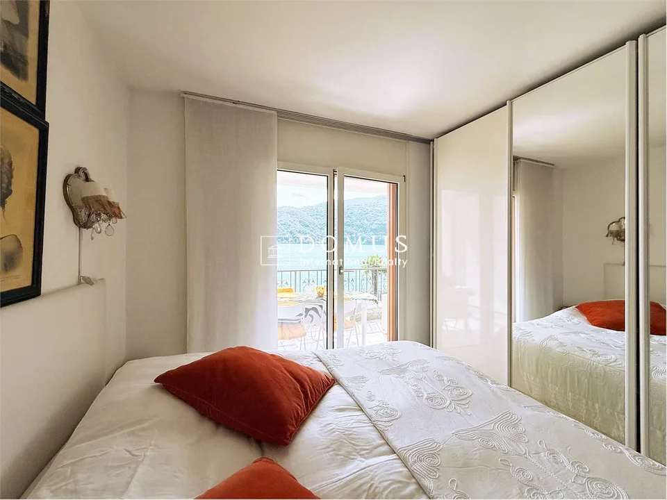 2,5 Zimmer mit Seeblick, Pool und Bootsliegeplatz