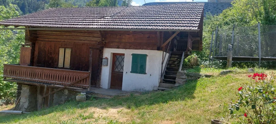 Chalet à rénover à vendre ? Troistorrents