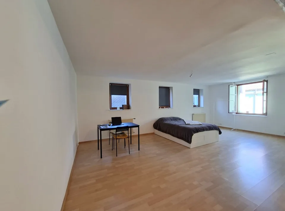 STUDIO 35 M2 3RD FLOOR WITH LIFT