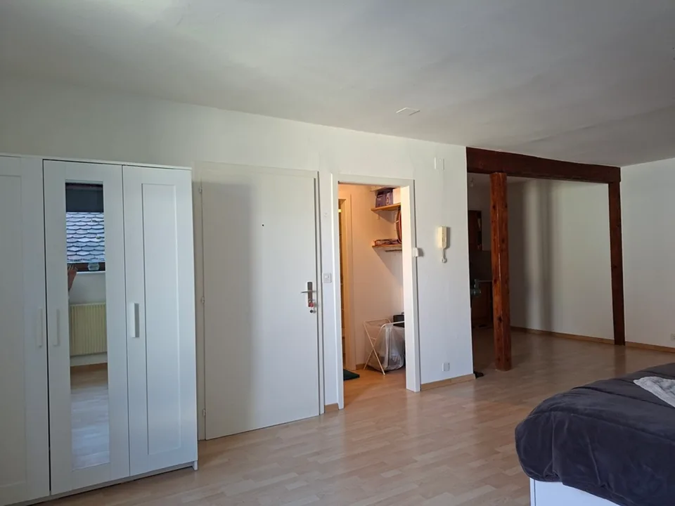 STUDIO 35 M2 3RD FLOOR WITH LIFT