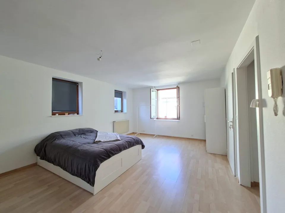STUDIO 35 M2 3RD FLOOR WITH LIFT