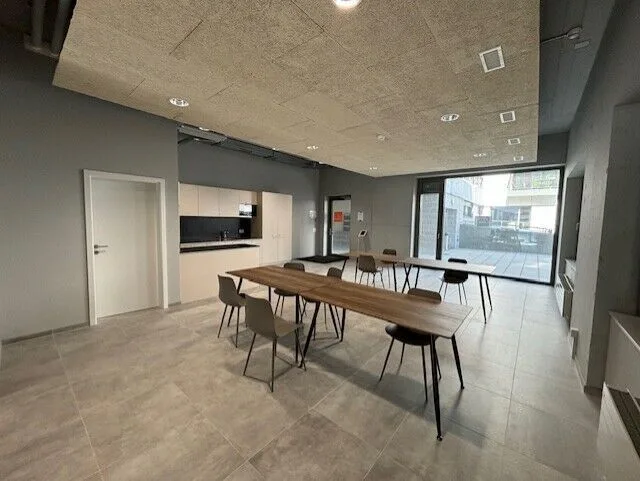 Delémont, surface commerciale de 118 m2 à louer - centre ville