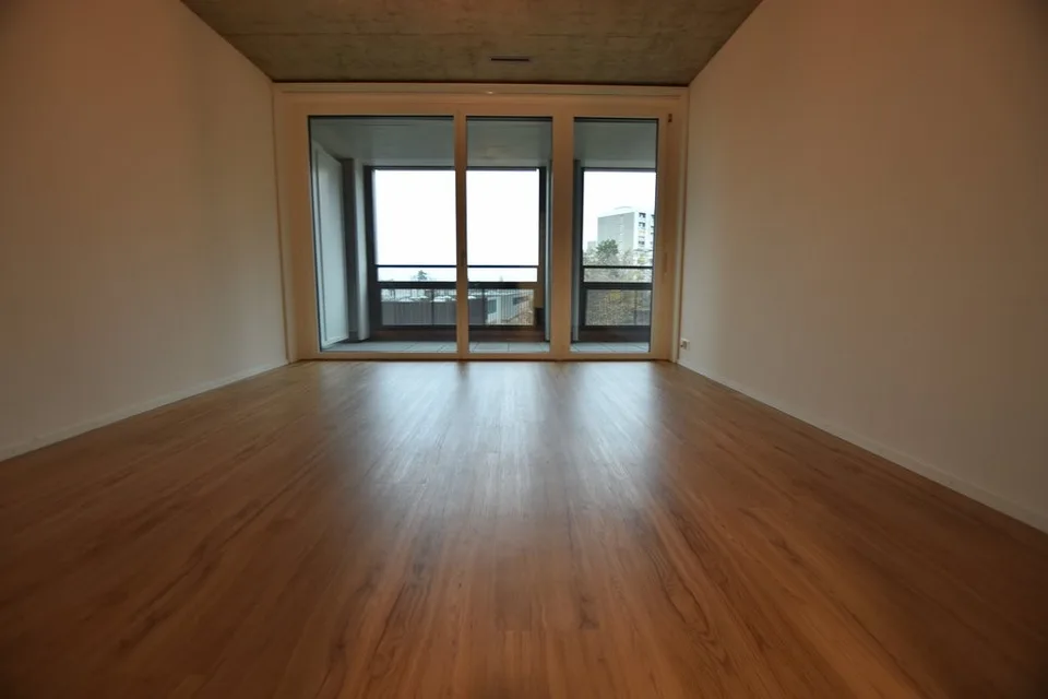 Ampio e centrale appartamento di 4,5 locali nel cuore di Bern-Bümpliz
