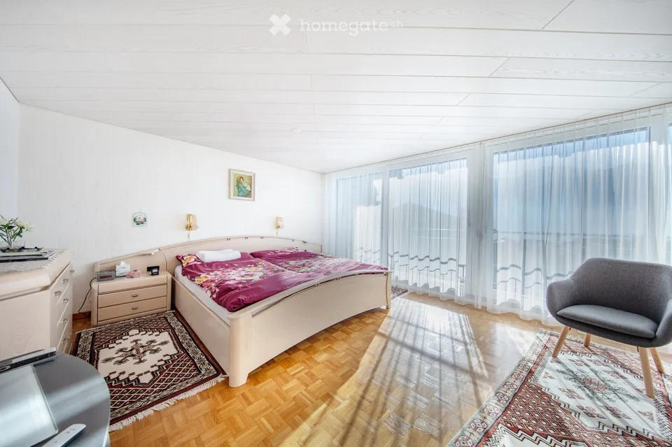 Sonnige 4½-Zimmer-Maisonettewohnung mit See- und Bergsicht in Gersau