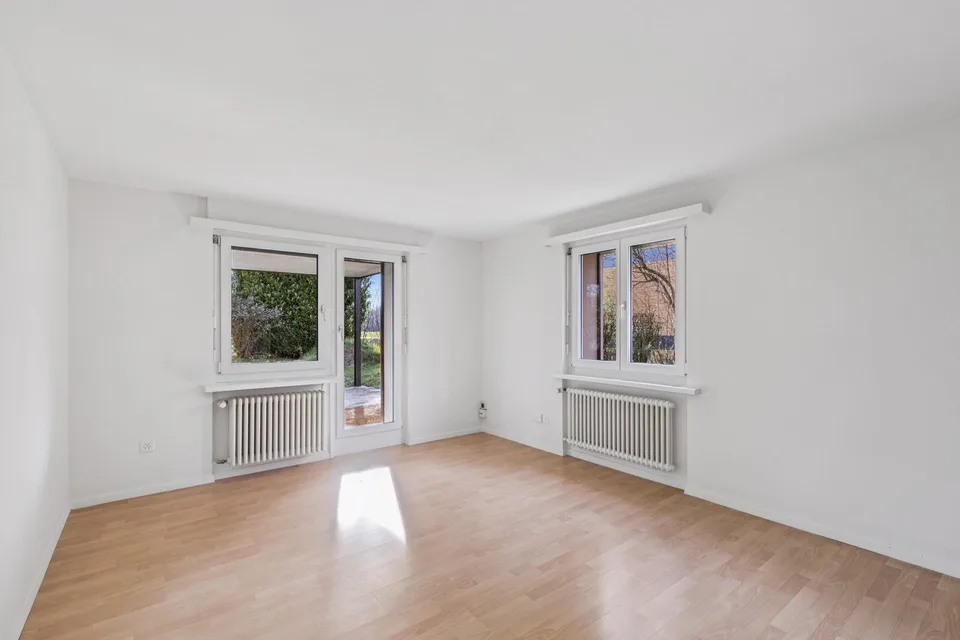 Ruhige, sonnige Gartenwohnung in neuer Überbauung