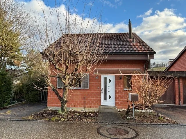 Gepflegtes 5½-Zimmer-Einfamilienhaus an ruhiger und sonniger Lage – photo 25 sur 25