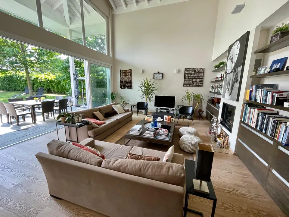 Coppet - Prächtige möblierte Villa mit 11 Zimmern und Swimmingpool
