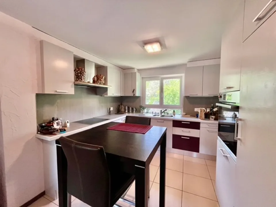 STE-CROIX - Herrliche 4.5-Zimmer-Maisonette-Wohnung mit freiem Blick