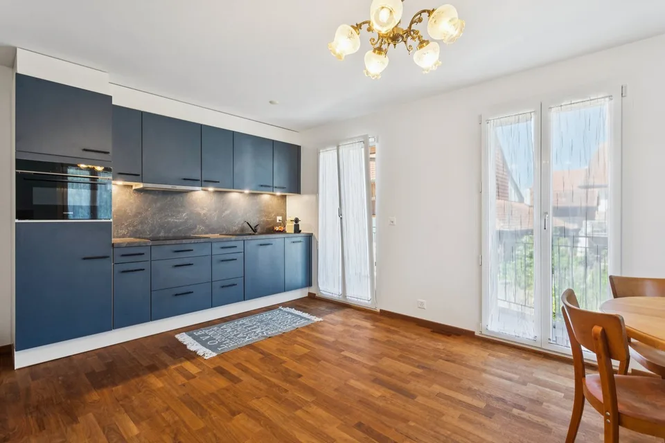 Bello oggetto con 3 alloggi e spazio benessere privato – foto 6 di 13