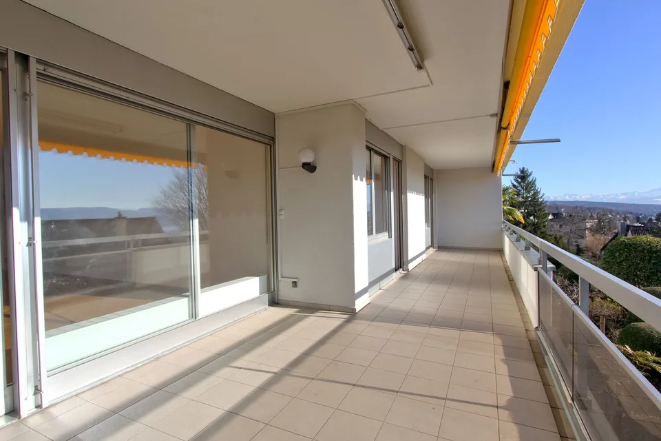 Grosszügige 5.5-Zimmer-Wohnung mit Panoramablick