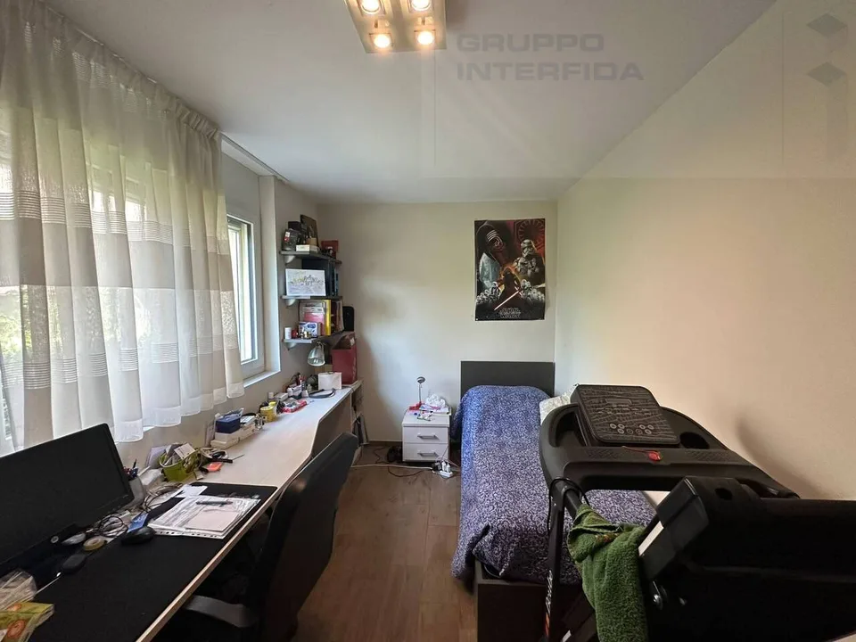 SPAZIOSO APPARTAMENTO CON GIARDINO IN CONDOMINIO SIGNORILE – foto 8 di 13