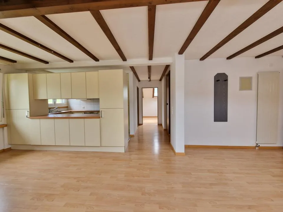 Gemütliche Dachwohnung im Grünen!