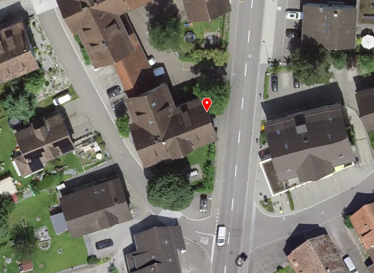 Appartement 3 pièces en mansarde dans un quartier calme de Zihlschlacht