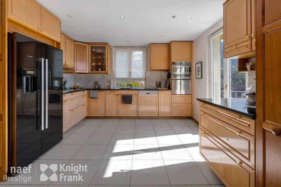 A vendre - Ravissante propriété de charme au coeur de Blonay avec vue panoramique – photo 25 of 26