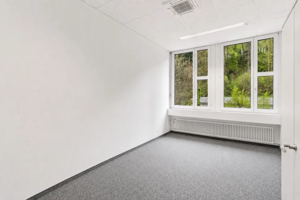 Spazio flessibile per uffici da 191 m² a Dietikon - pronto per l'occupazione, ben collegato e flessibile per l'ampliamento